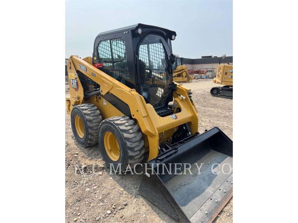 CAT 236D3 H2CB Ładowarki burtowe