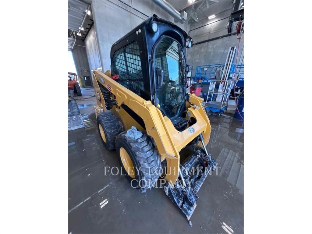 CAT 236D3STD2C Ładowarki burtowe
