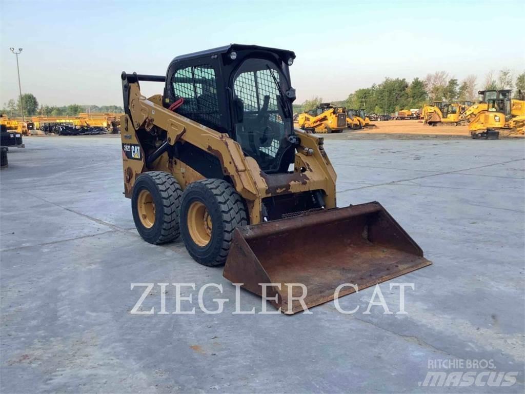 CAT 242D Ładowarki burtowe