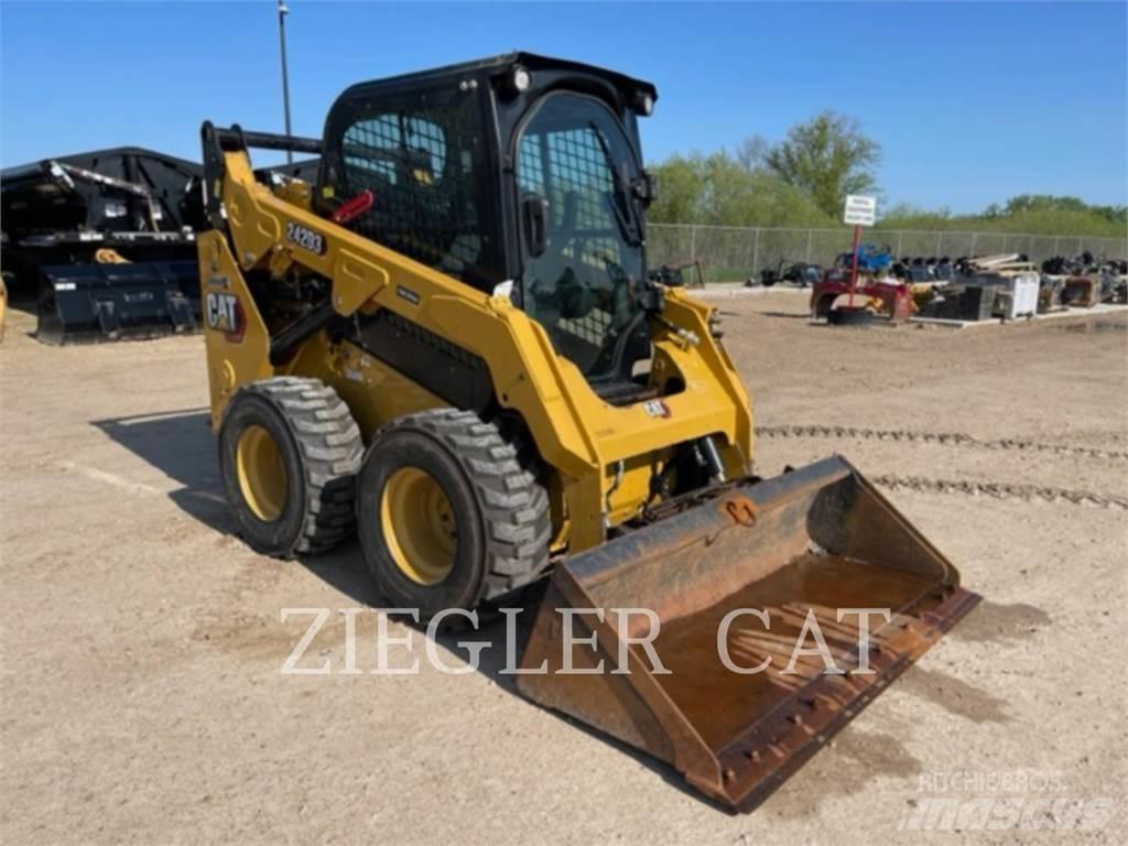 CAT 242D3 Ładowarki burtowe
