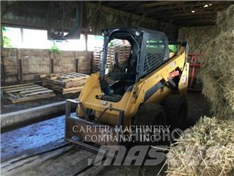CAT 242D3 Ładowarki burtowe
