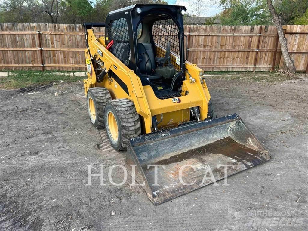 CAT 242D3 Ładowarki burtowe