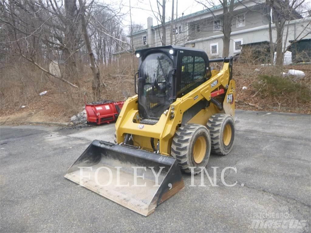 CAT 242D3 Ładowarki burtowe