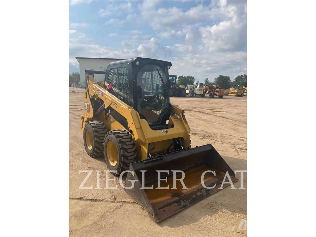 CAT 242D3 Ładowarki burtowe