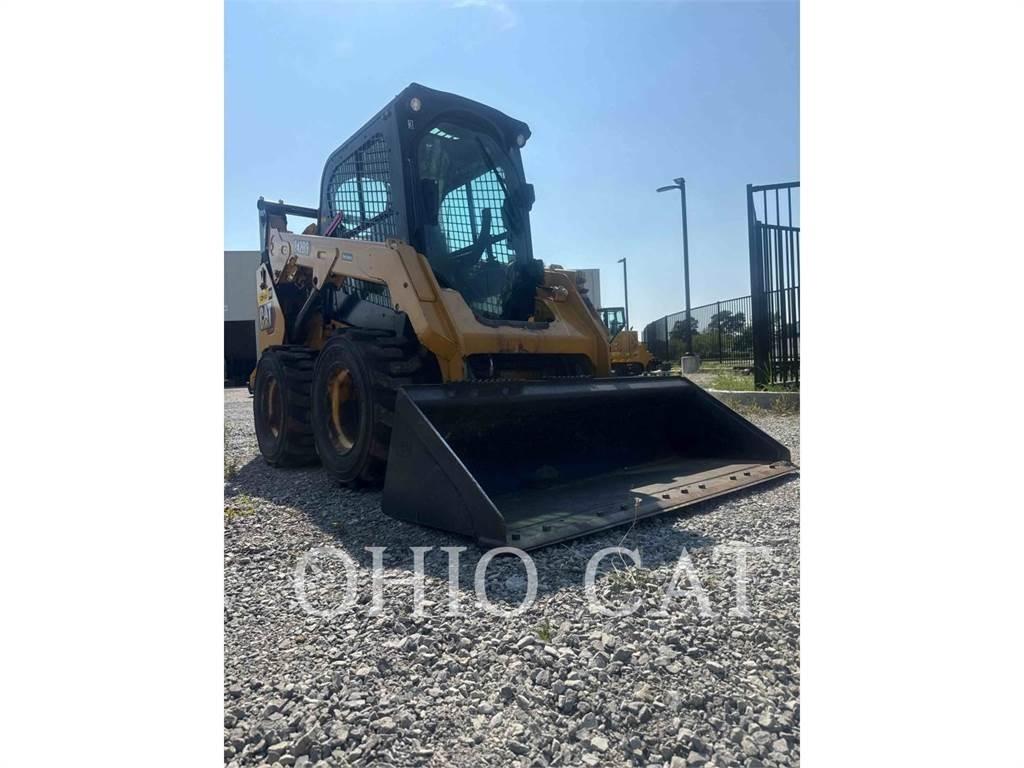 CAT 242D3 C3H2 Ładowarki burtowe
