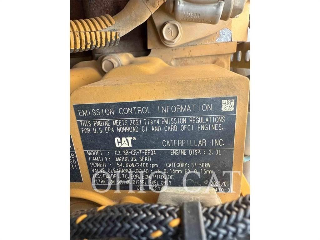 CAT 242D3 C3H2 Ładowarki burtowe