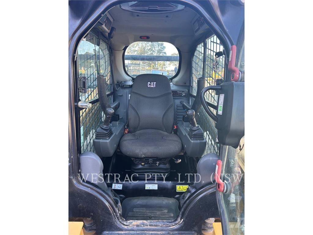 CAT 242D3LRC Ładowarki burtowe