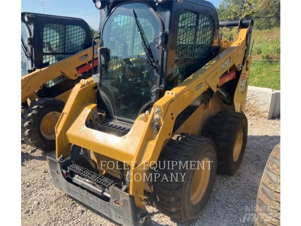 CAT 242D3STD2C Ładowarki burtowe