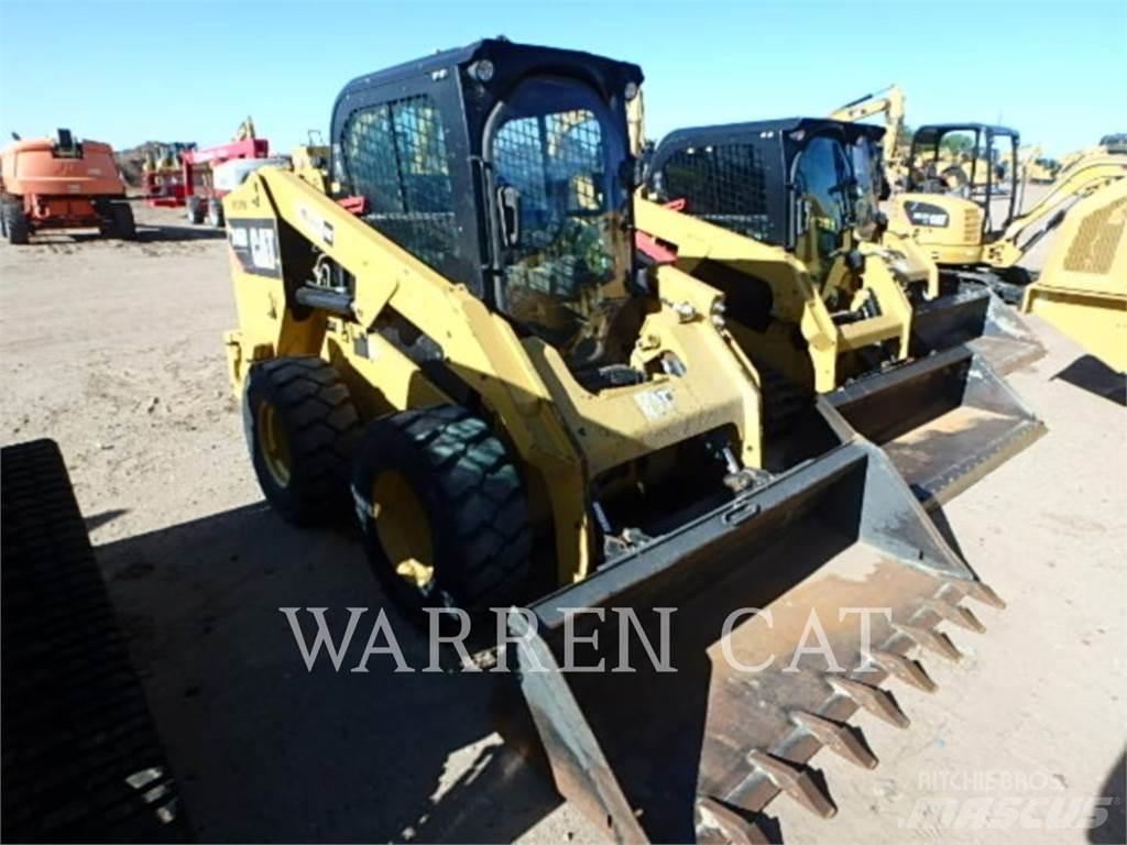 CAT 246D Ładowarki burtowe