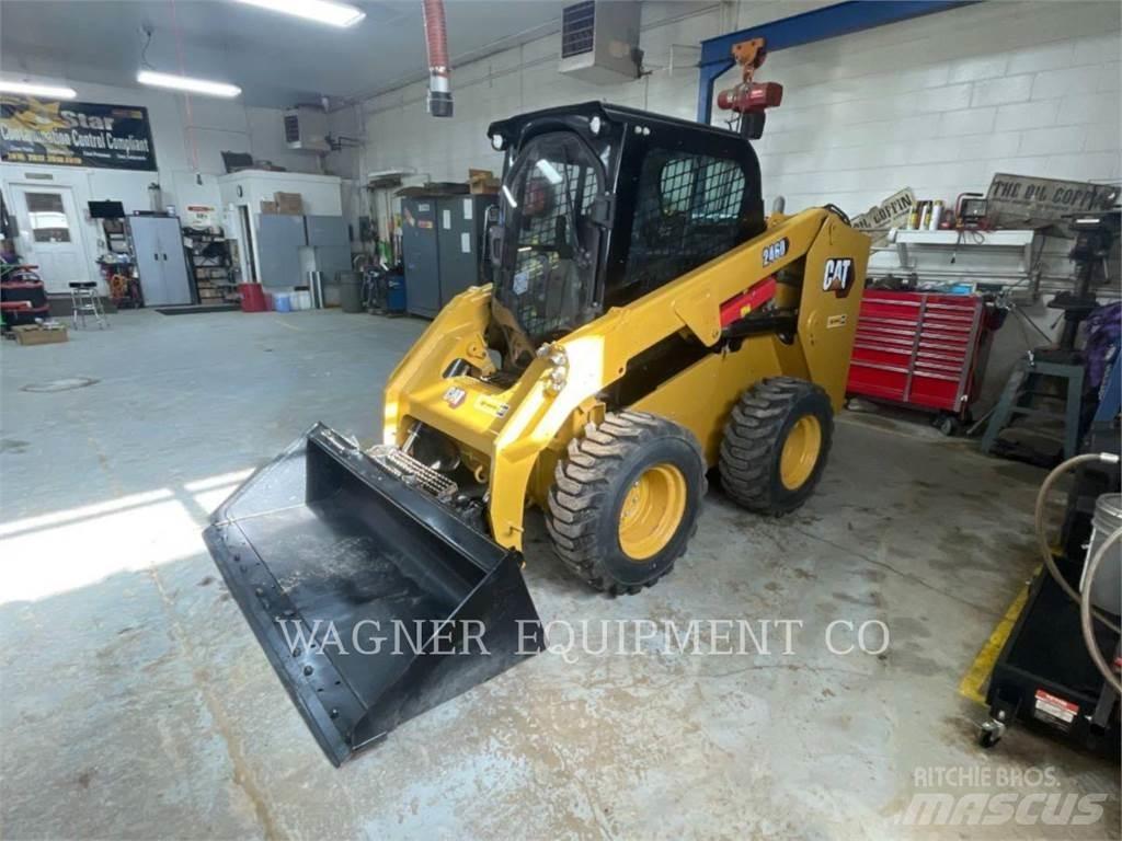 CAT 246D Ładowarki burtowe