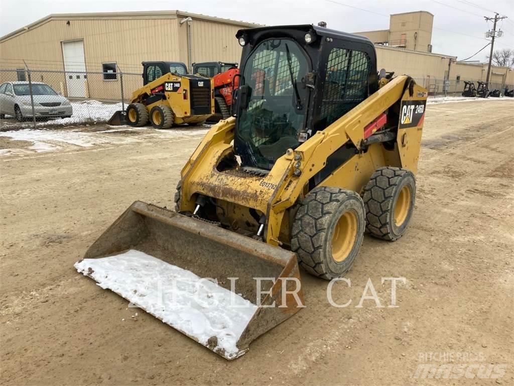 CAT 246D Ładowarki burtowe