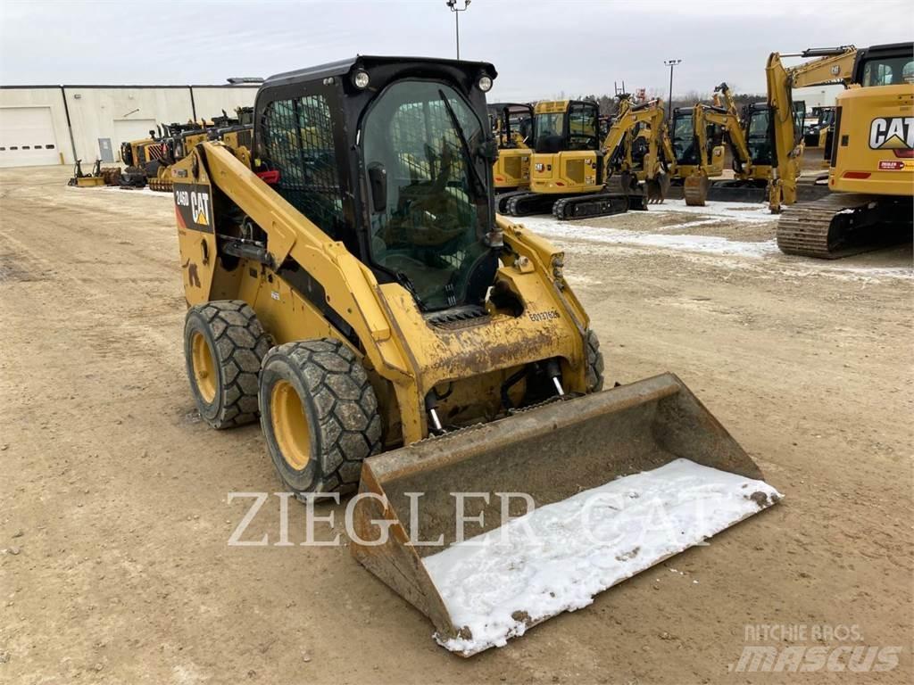 CAT 246D Ładowarki burtowe