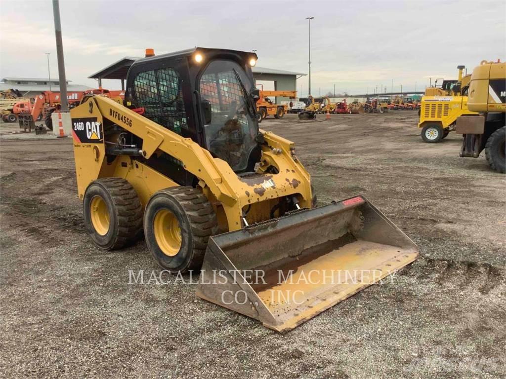 CAT 246D Ładowarki burtowe