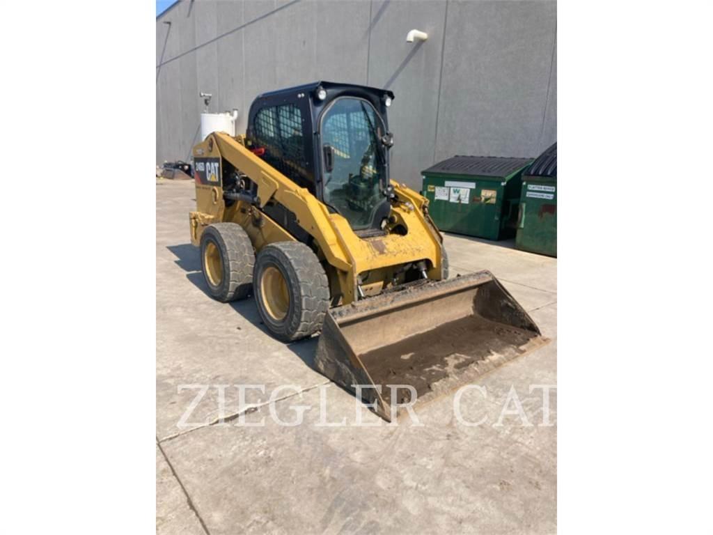 CAT 246D Ładowarki burtowe