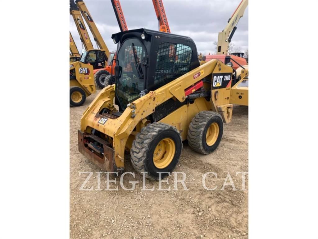 CAT 246D Ładowarki burtowe