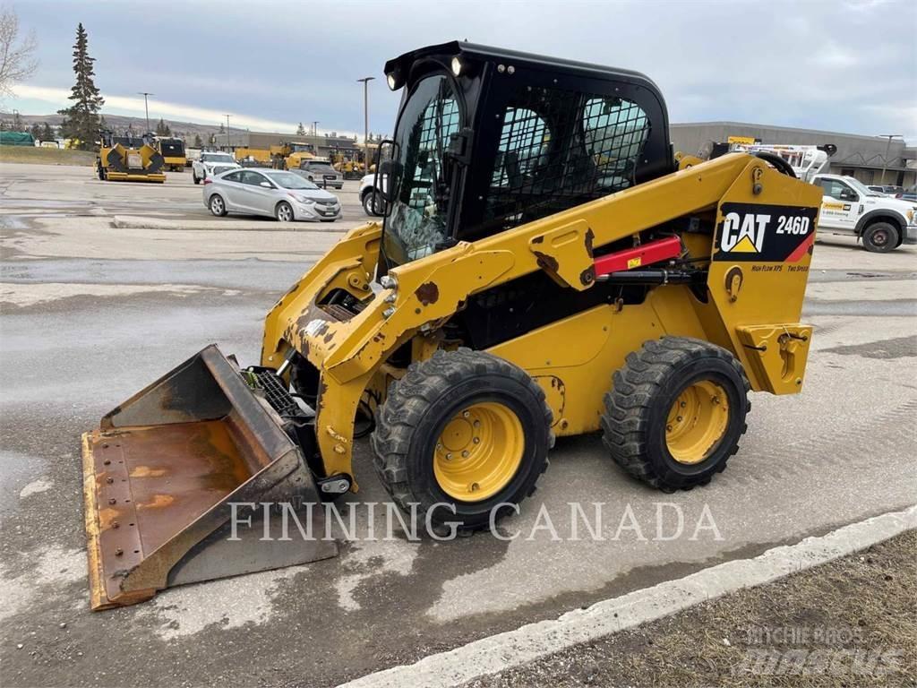 CAT 246D Ładowarki burtowe