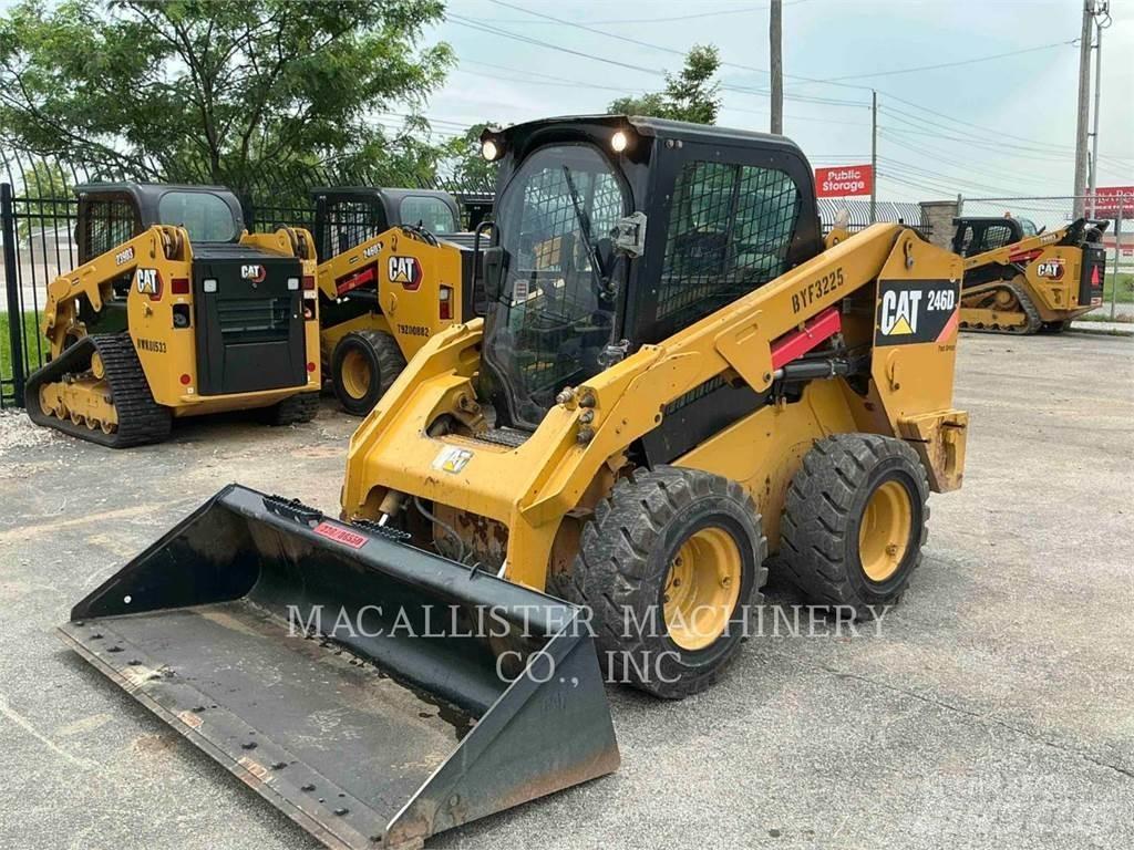 CAT 246D Ładowarki burtowe