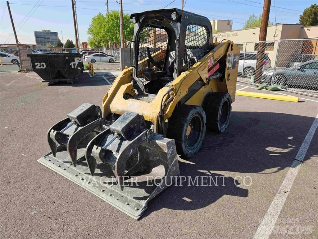 CAT 246D Ładowarki burtowe