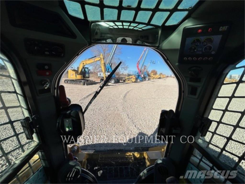 CAT 246D Ładowarki burtowe