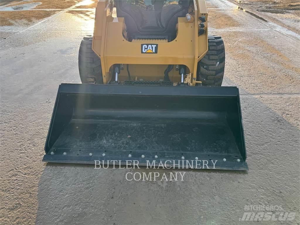 CAT 246D C3H2 Ładowarki burtowe