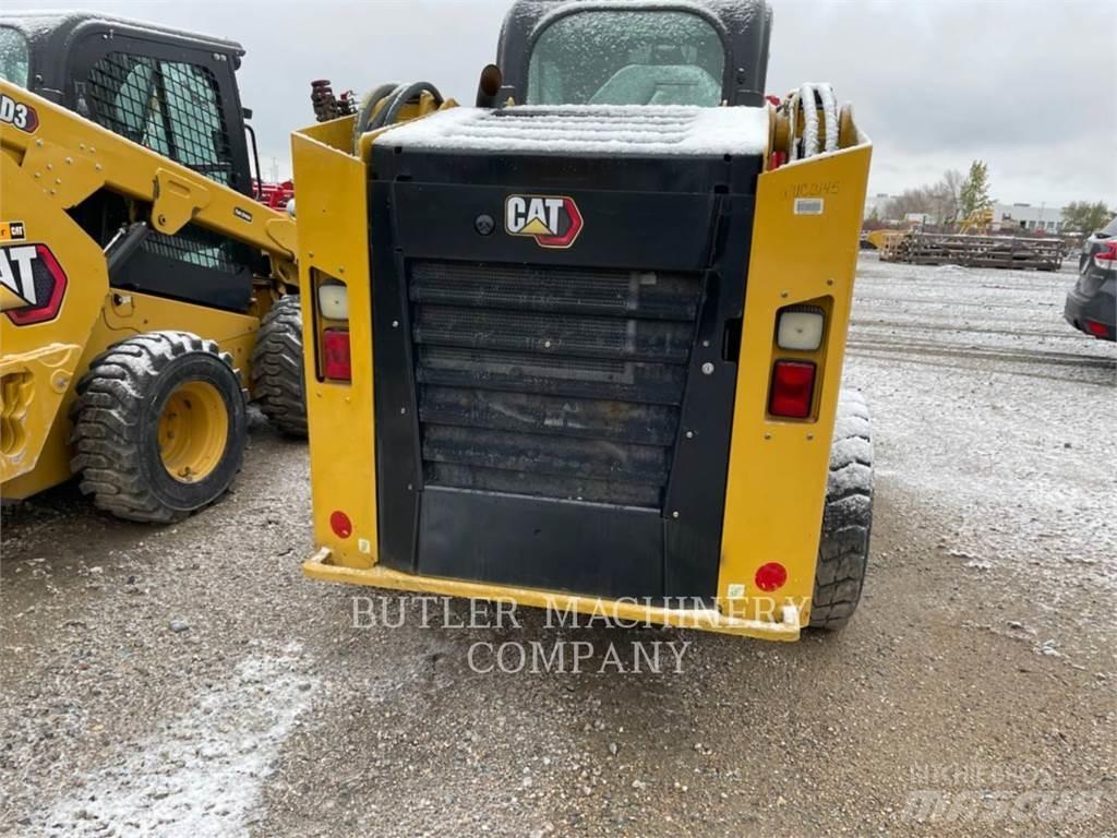 CAT 246D3 Ładowarki burtowe