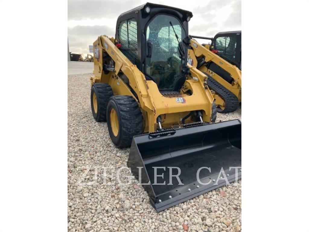 CAT 246D3 Ładowarki burtowe