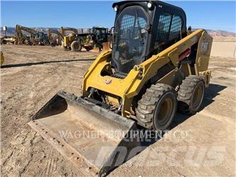CAT 246D3 Ładowarki burtowe
