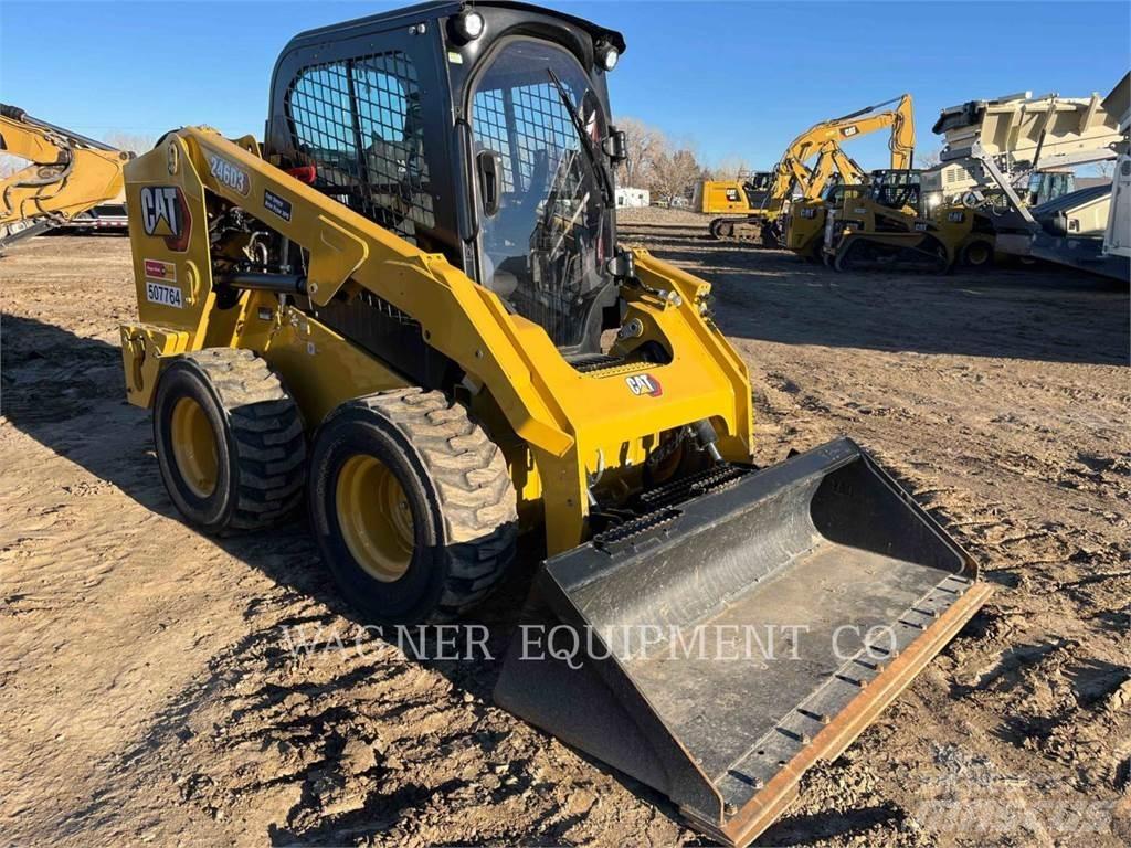 CAT 246D3 Ładowarki burtowe