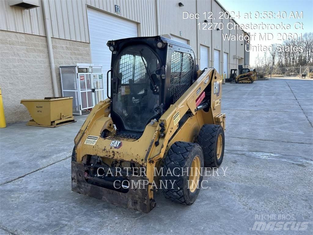 CAT 246D3 Ładowarki burtowe