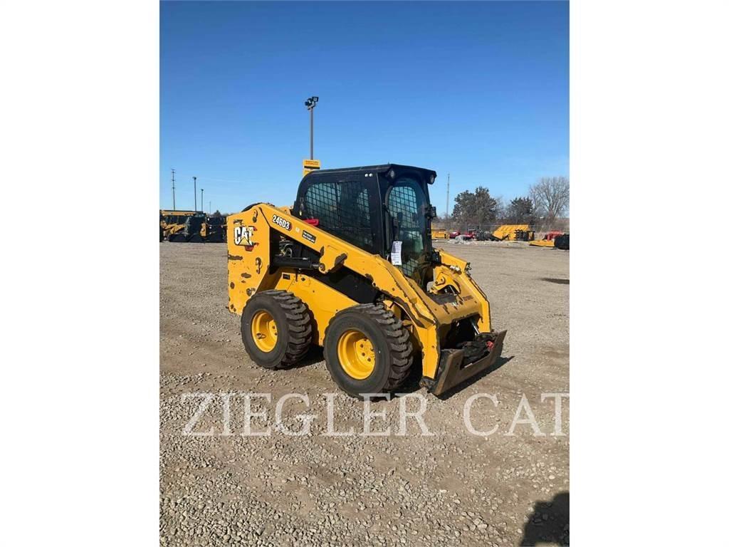 CAT 246D3 Ładowarki burtowe