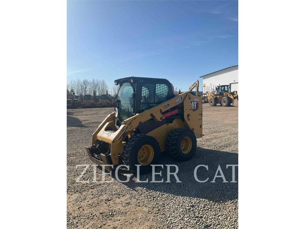 CAT 246D3 Ładowarki burtowe