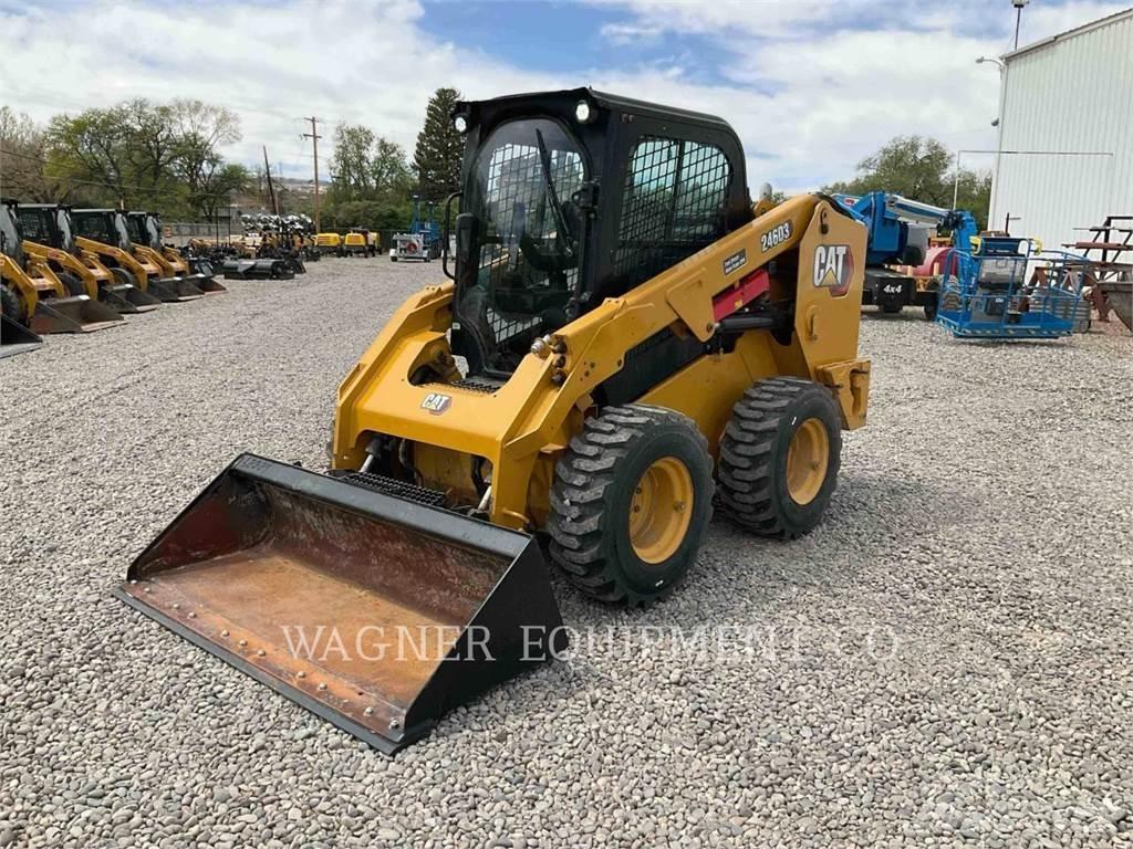 CAT 246D3 Ładowarki burtowe