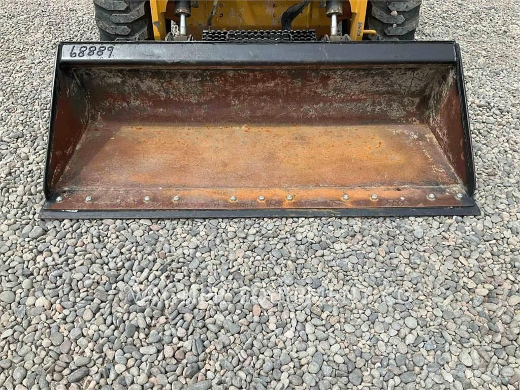 CAT 246D3 Ładowarki burtowe