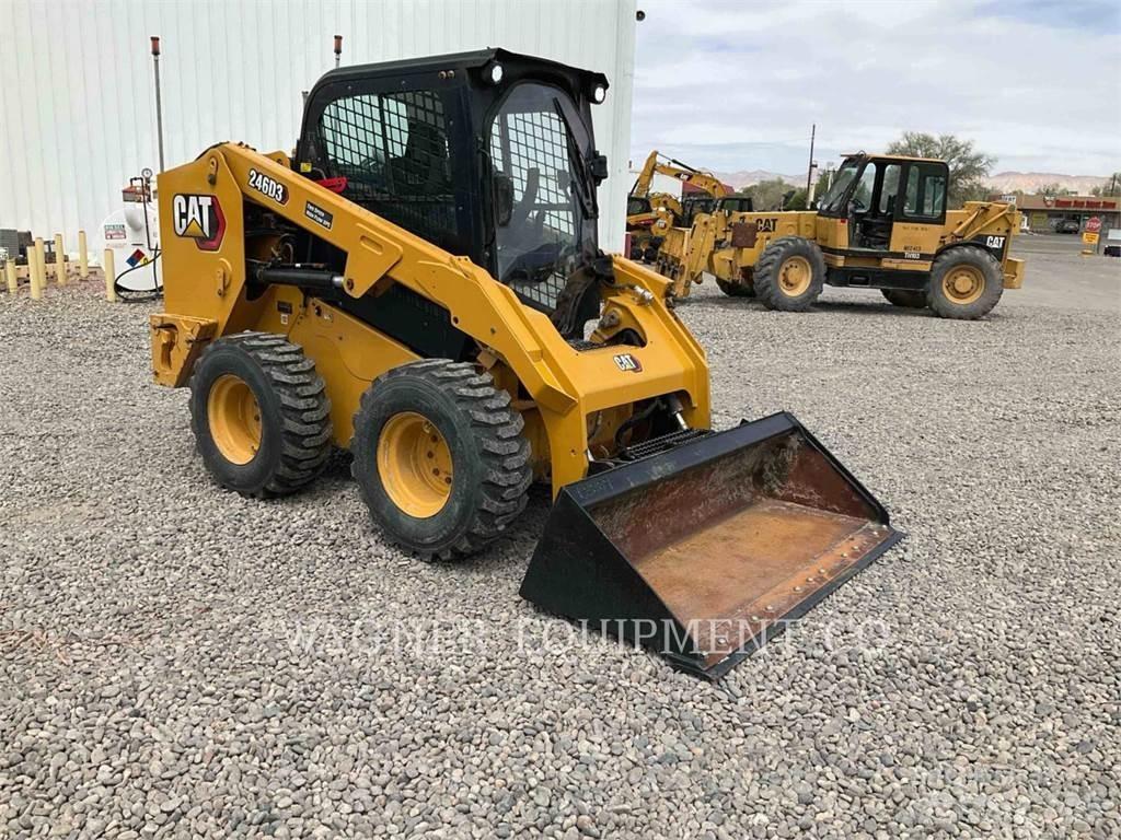 CAT 246D3 Ładowarki burtowe