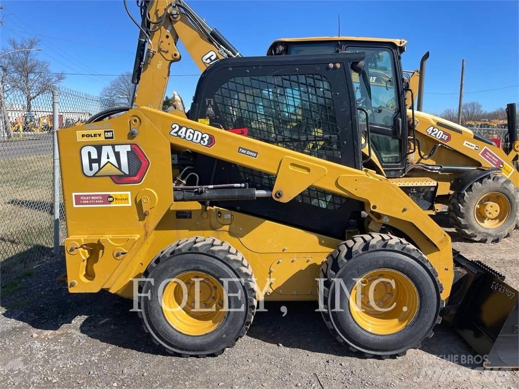 CAT 246D3 Ładowarki burtowe