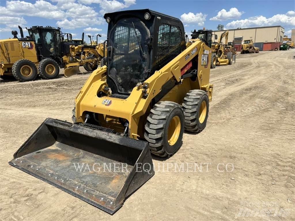 CAT 246D3 Ładowarki burtowe
