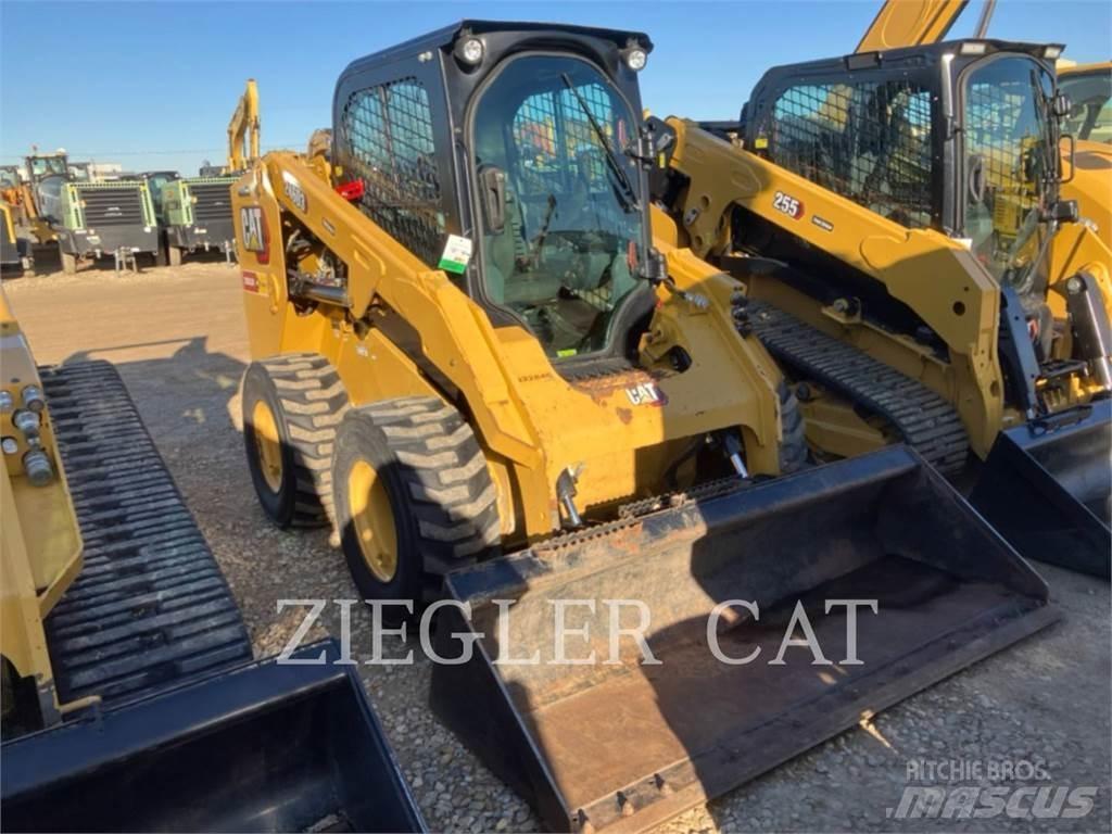 CAT 246D3 Ładowarki burtowe
