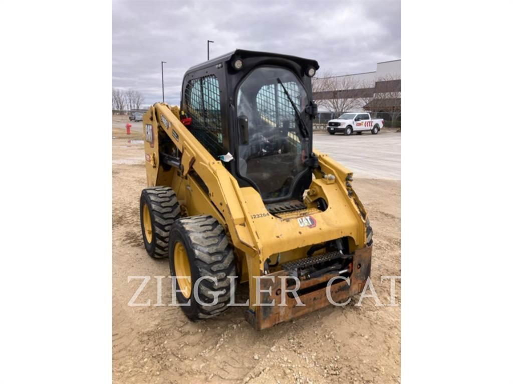 CAT 246D3 Ładowarki burtowe