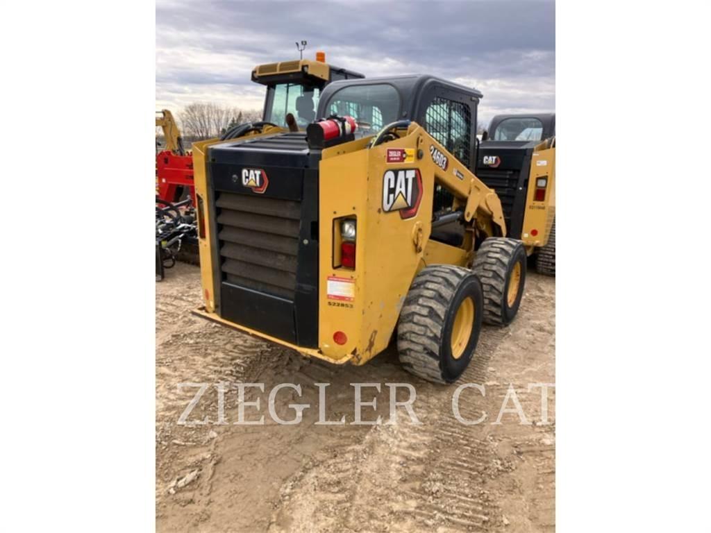 CAT 246D3 Ładowarki burtowe