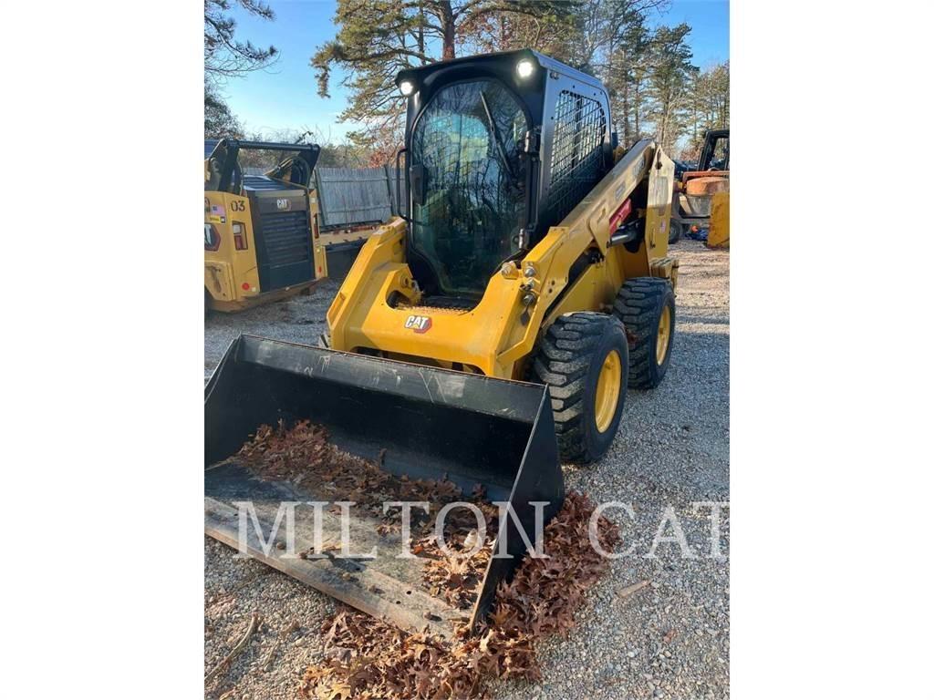 CAT 246D3 Ładowarki burtowe