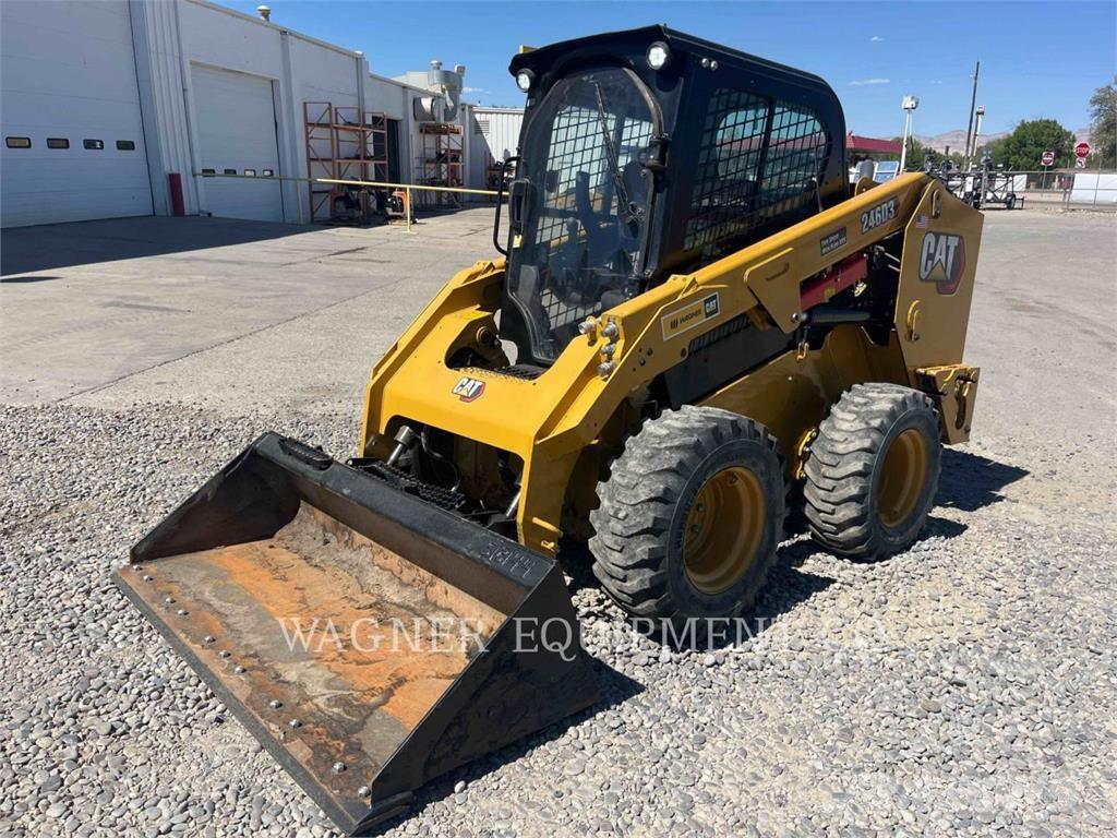 CAT 246D3 Ładowarki burtowe
