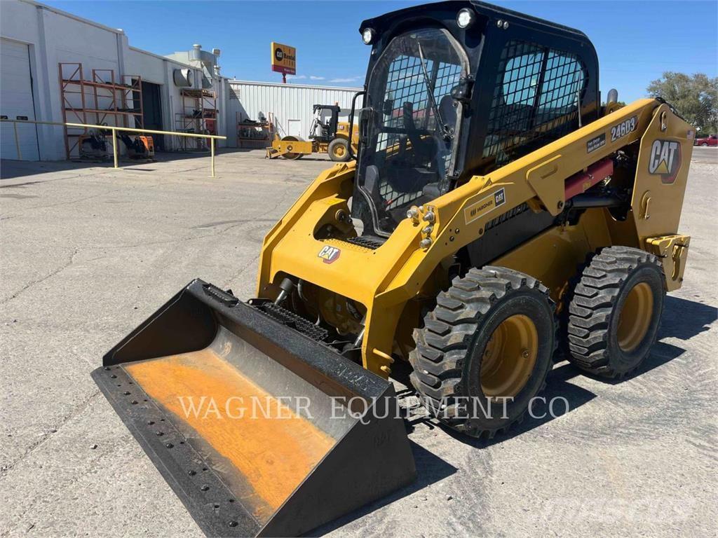 CAT 246D3 Ładowarki burtowe