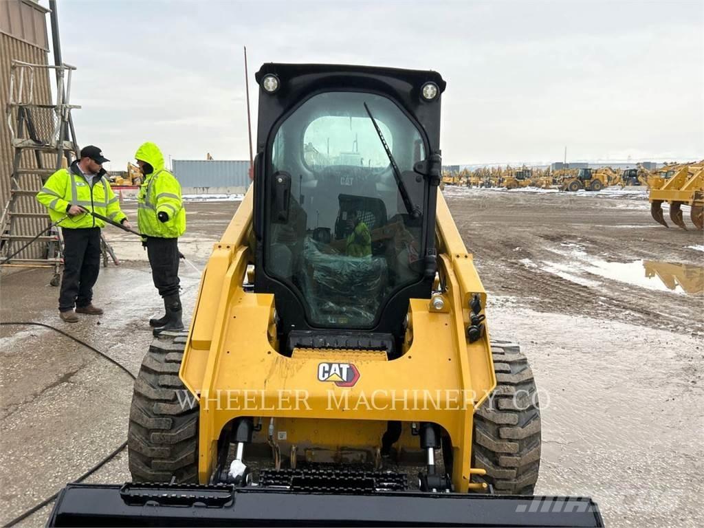 CAT 246D3 C3H2 Ładowarki burtowe