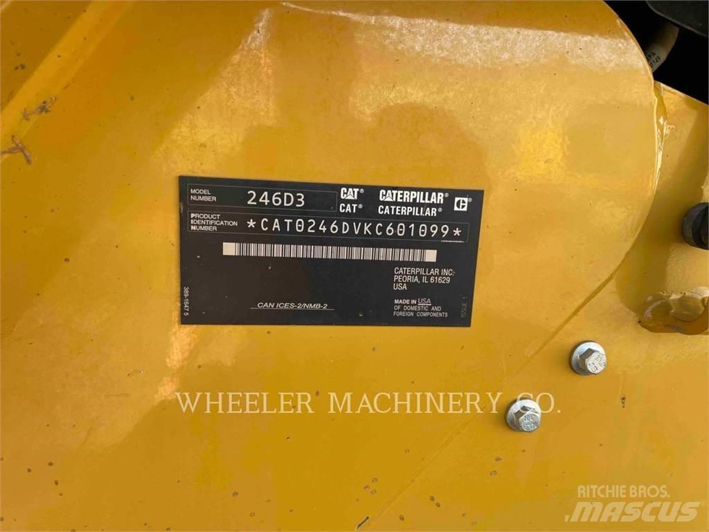 CAT 246D3 C3H2 Ładowarki burtowe