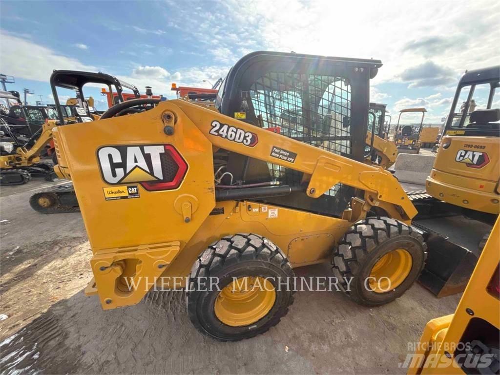 CAT 246D3 C3HF Ładowarki burtowe