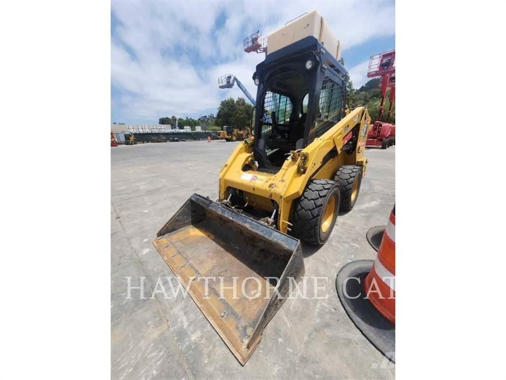 CAT 246D3H2O Ładowarki burtowe