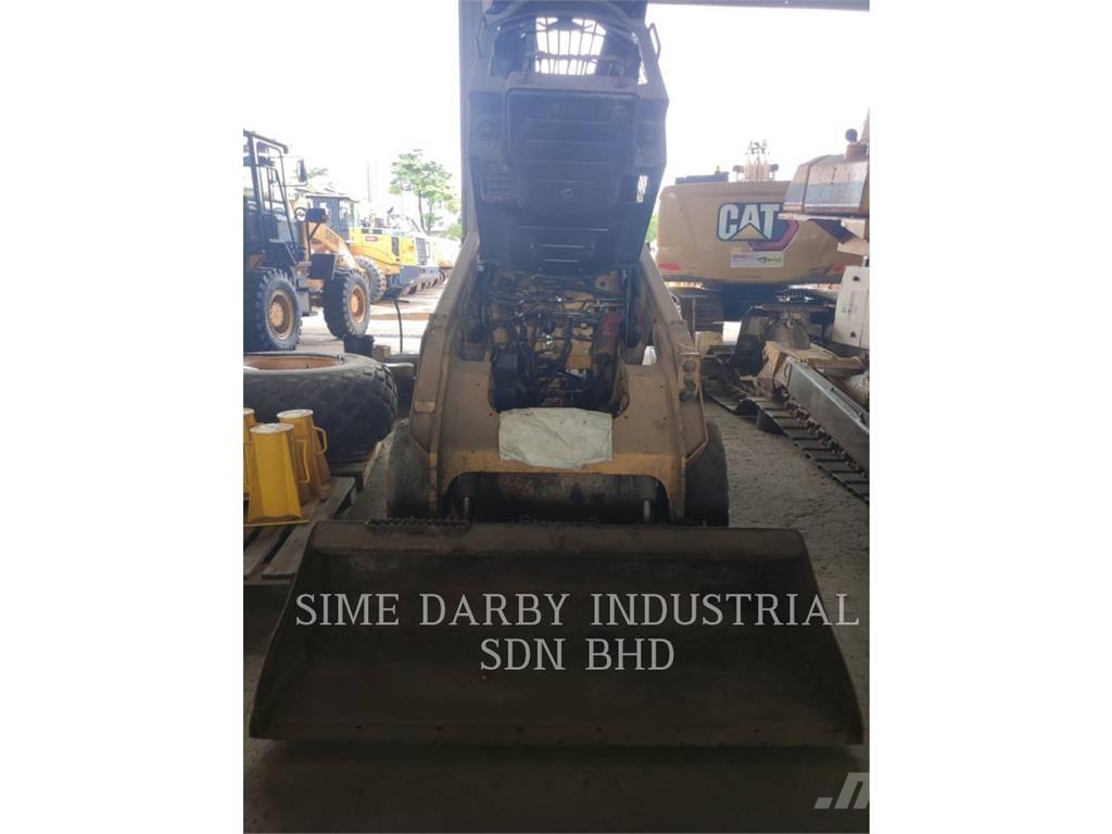 CAT 246DLRC Ładowarki burtowe