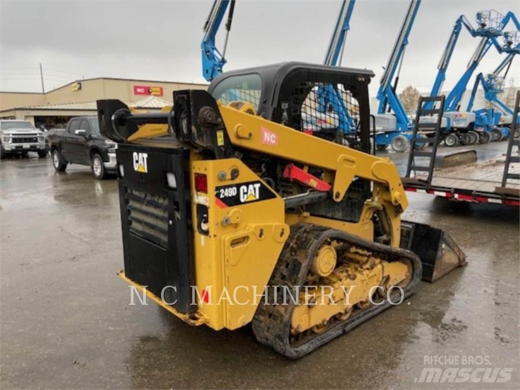 CAT 249D Ładowarki burtowe