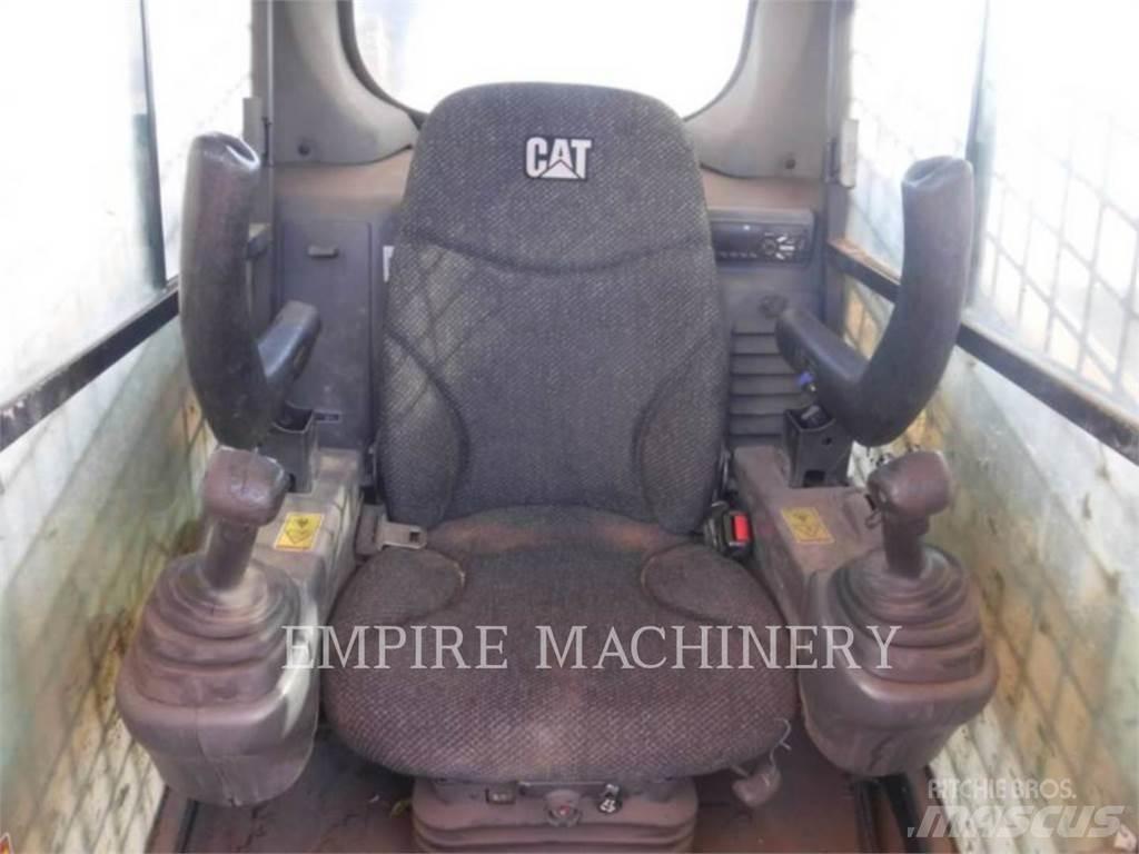 CAT 249D Ładowarki burtowe