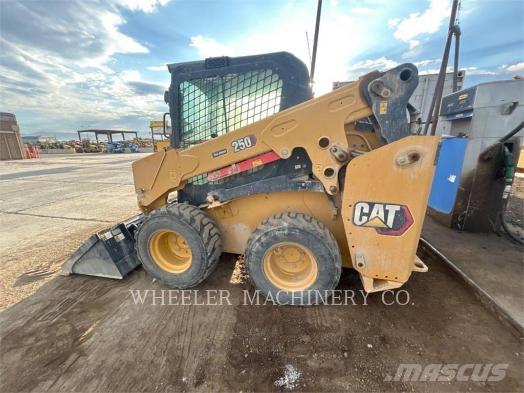 CAT 250 C3H2 Ładowarki burtowe